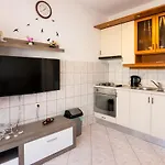 Bobi Apartment